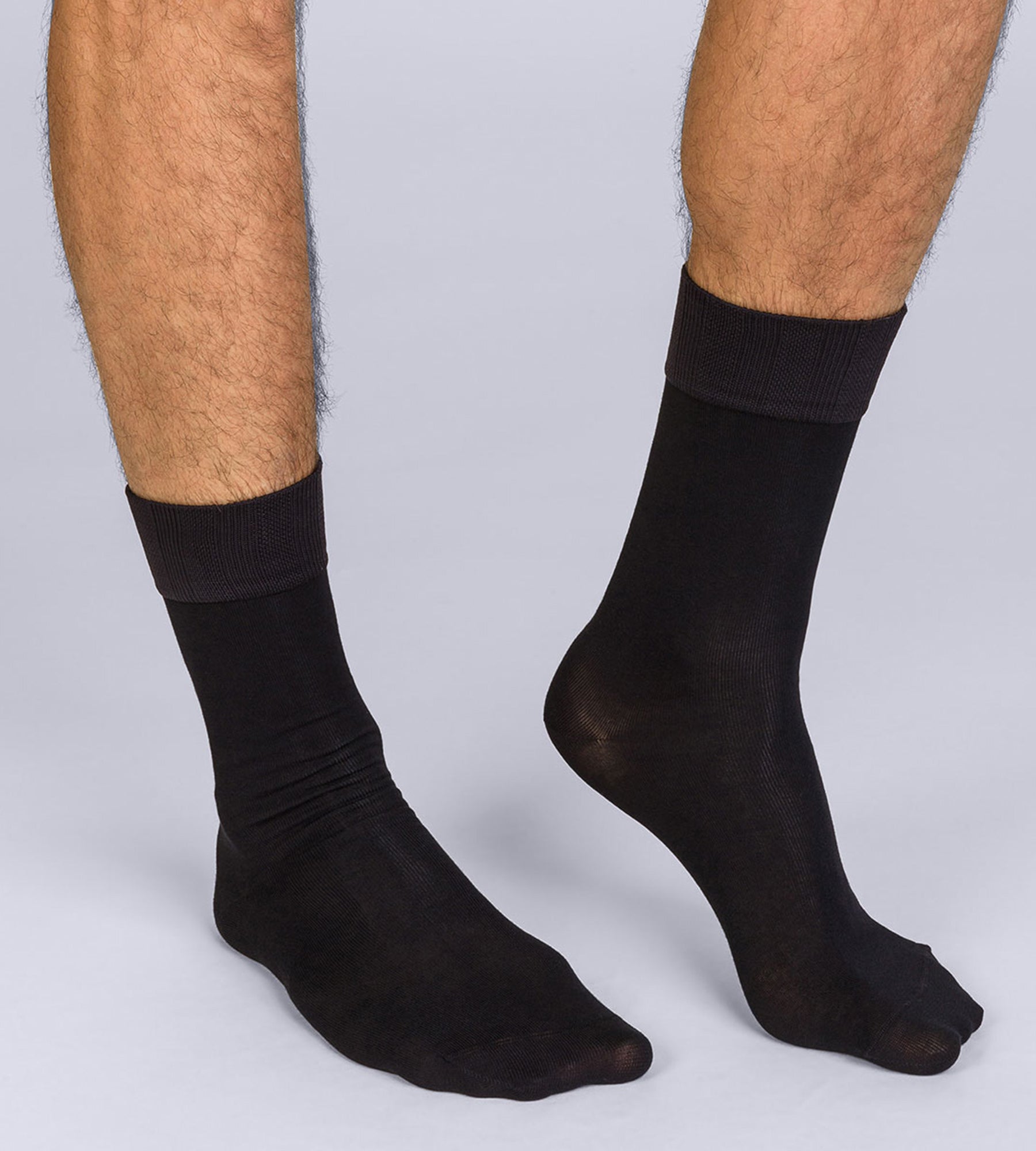 DIM Pack of 2 pairs of black Homme Soft Touch mid calf socks for men