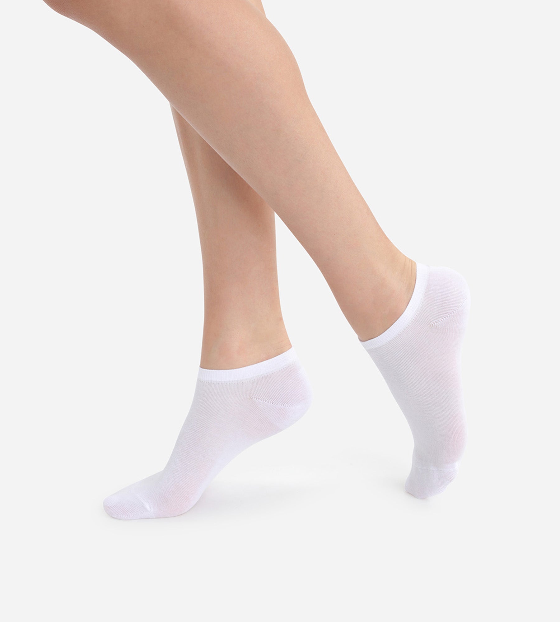 DIM Pack of 2 pairs of white Light Coton invisible sock liners for women