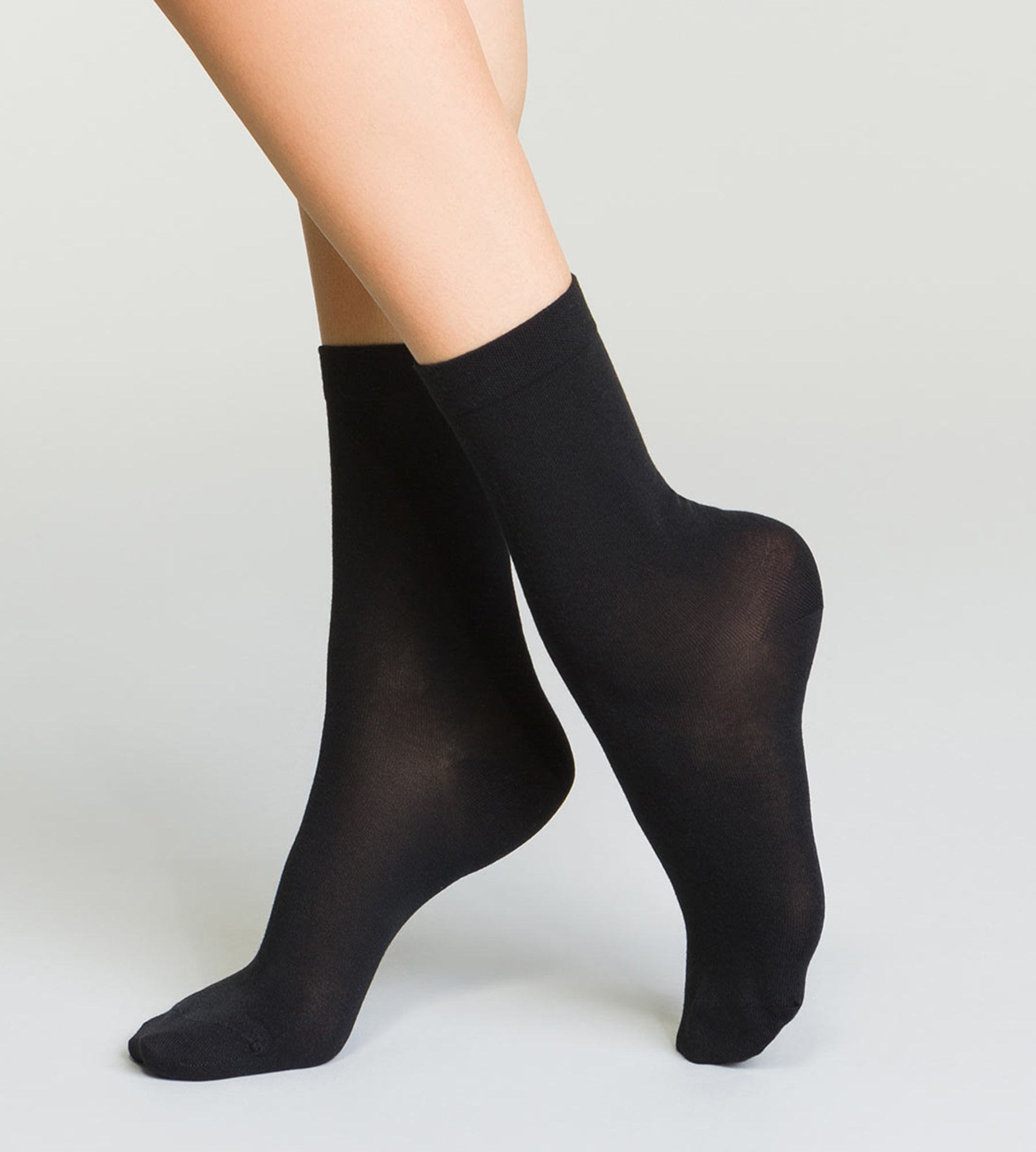 DIM Thermo women’s black socks