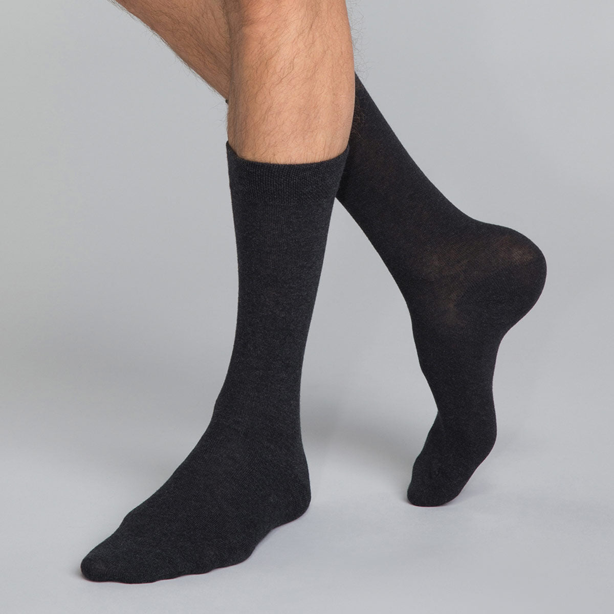 DIM Pack of 3 pairs of charcoal Basic Coton mid calf cotton socks for men