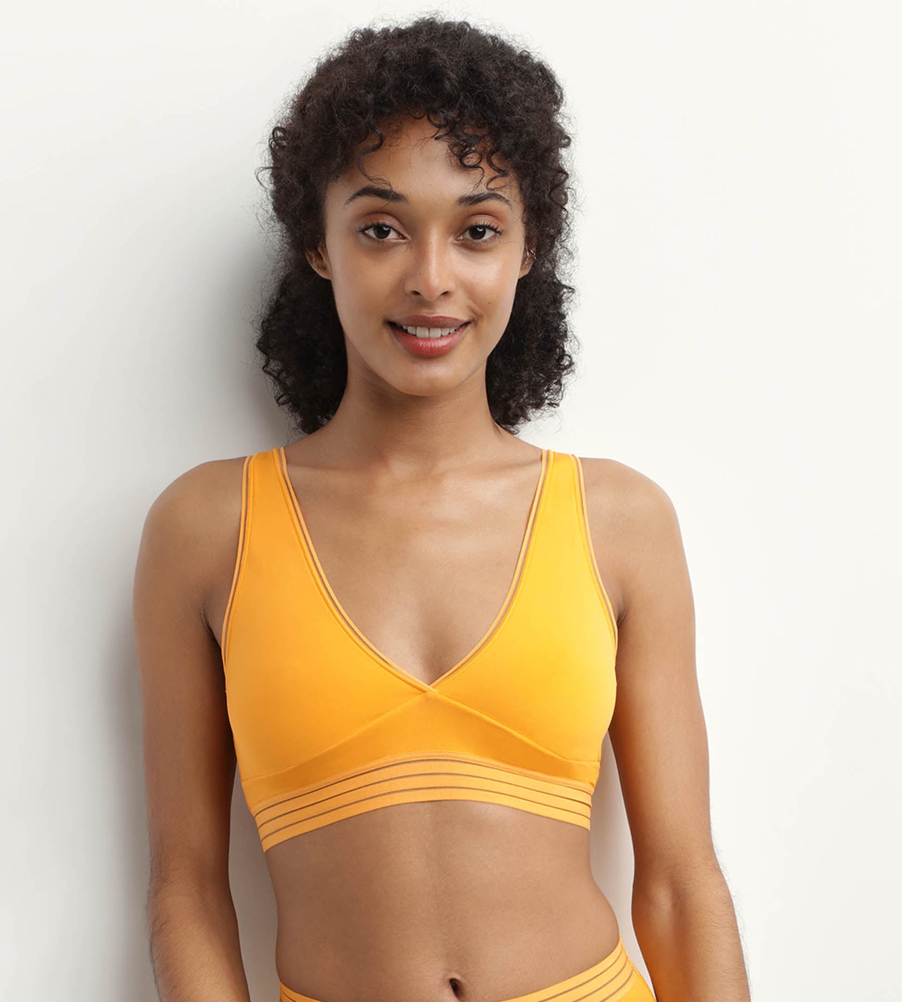 DIM Wireless microfibre triangle bra in yellow Oh My Dim's