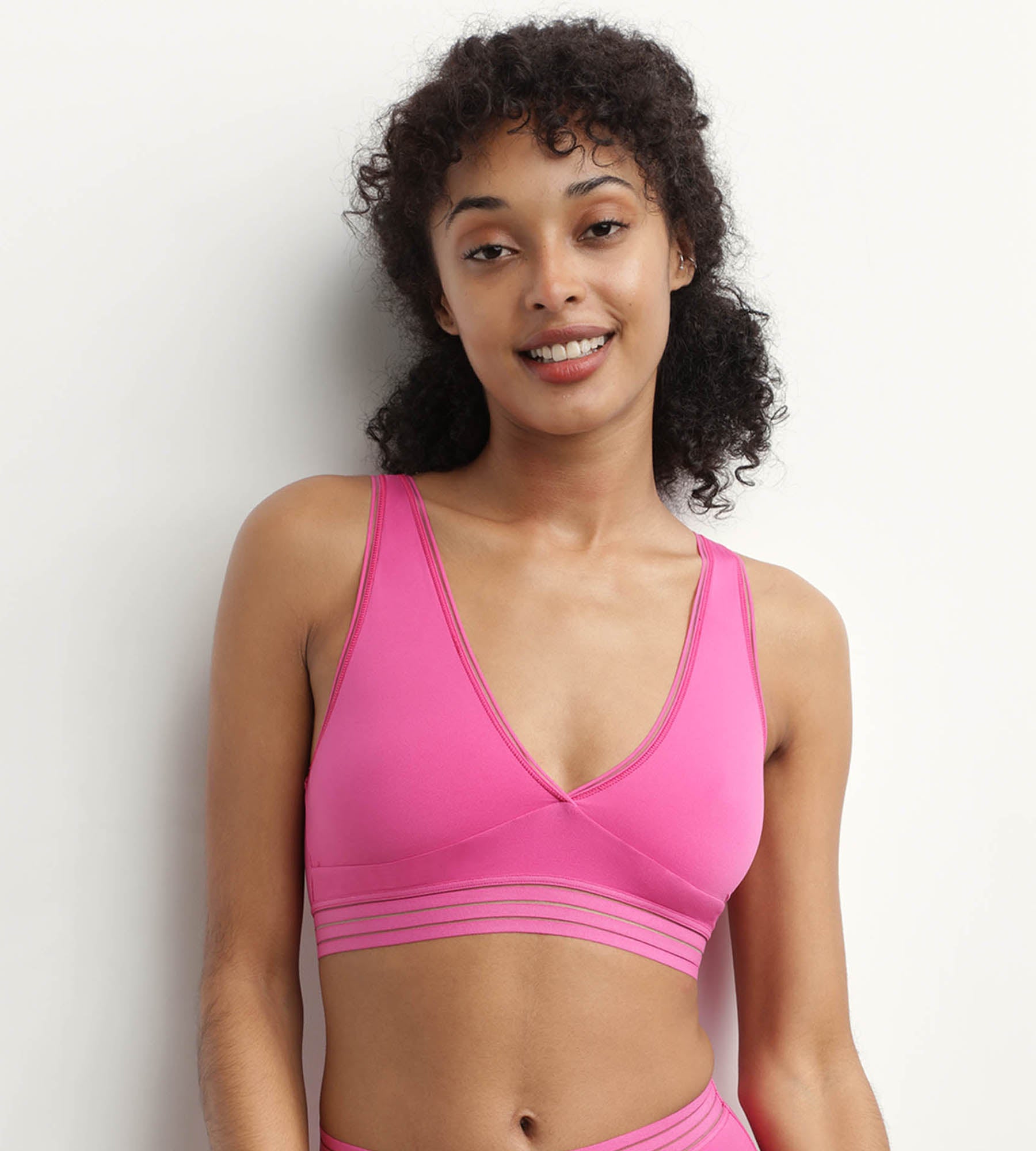 DIM Wireless Microfibre Triangle Bra in Fuchsia Oh My Dim's
