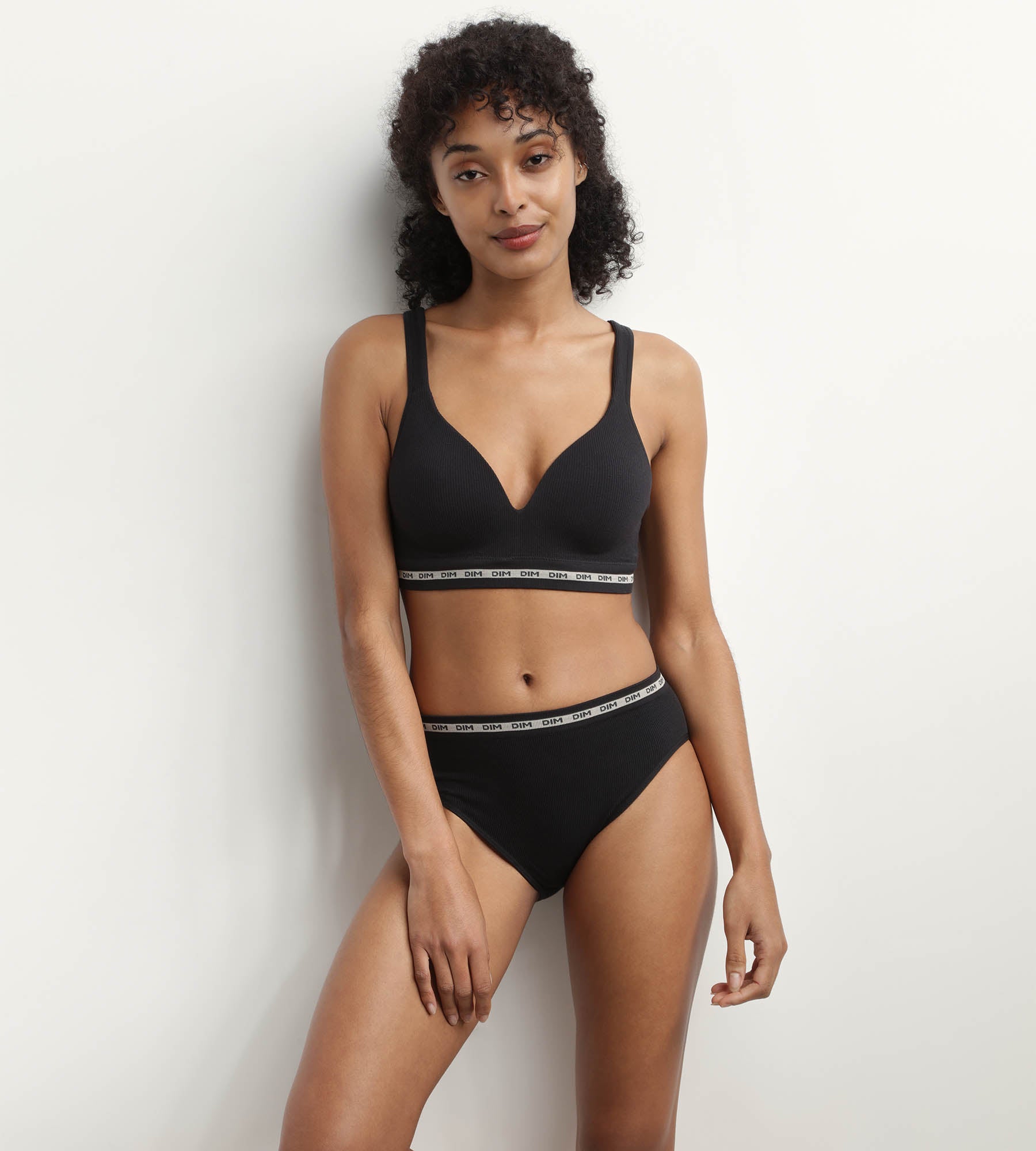 DIM Women's seamless Black polyamide modal briefs Dim Icons Seamless