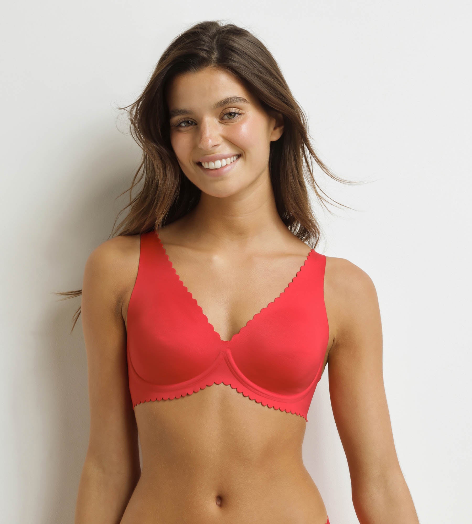 DIM Red underwired scarf bra Body Touch
