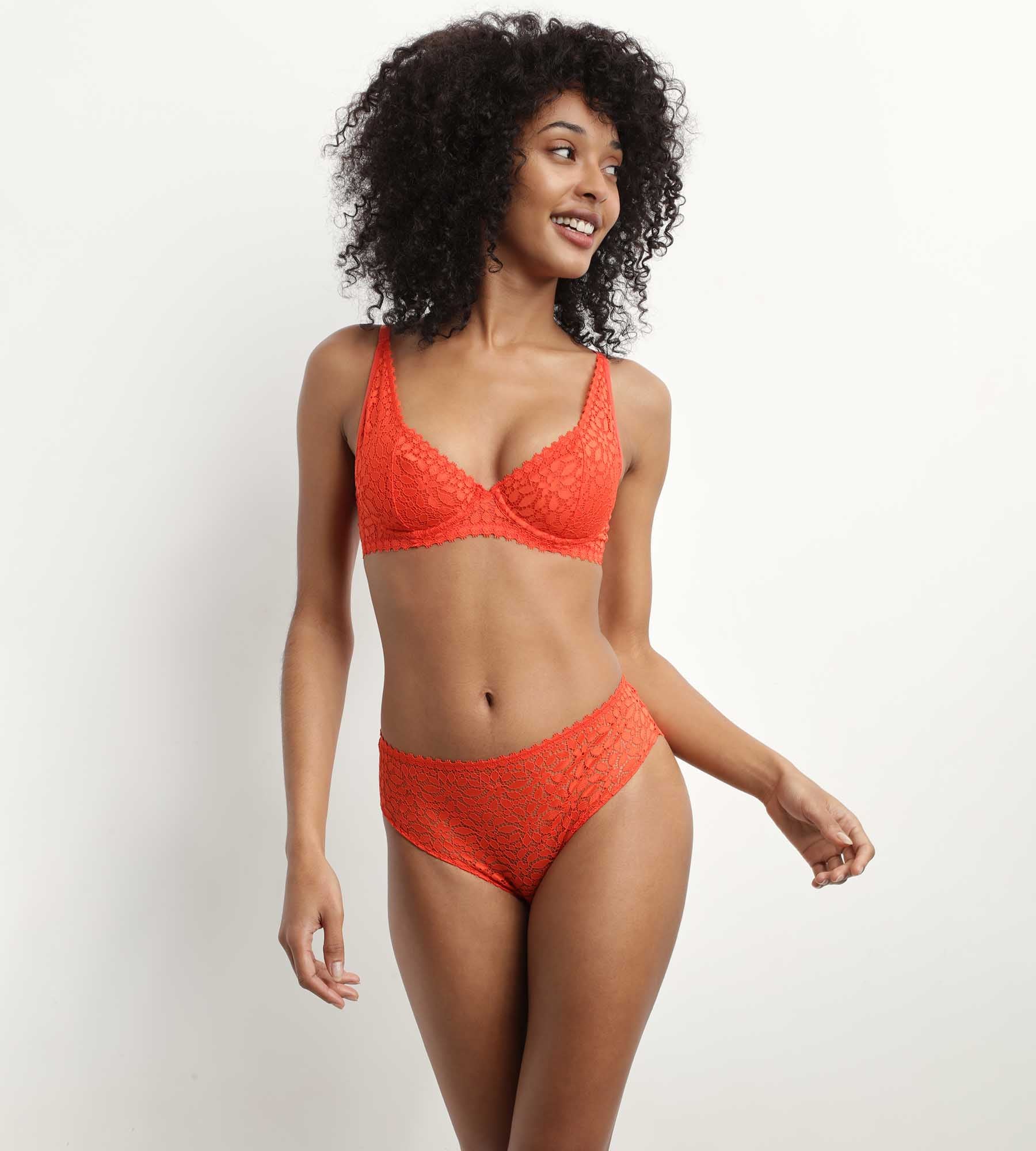 DIM Underwire floral lace bra in flame-red Daily Dentelle
