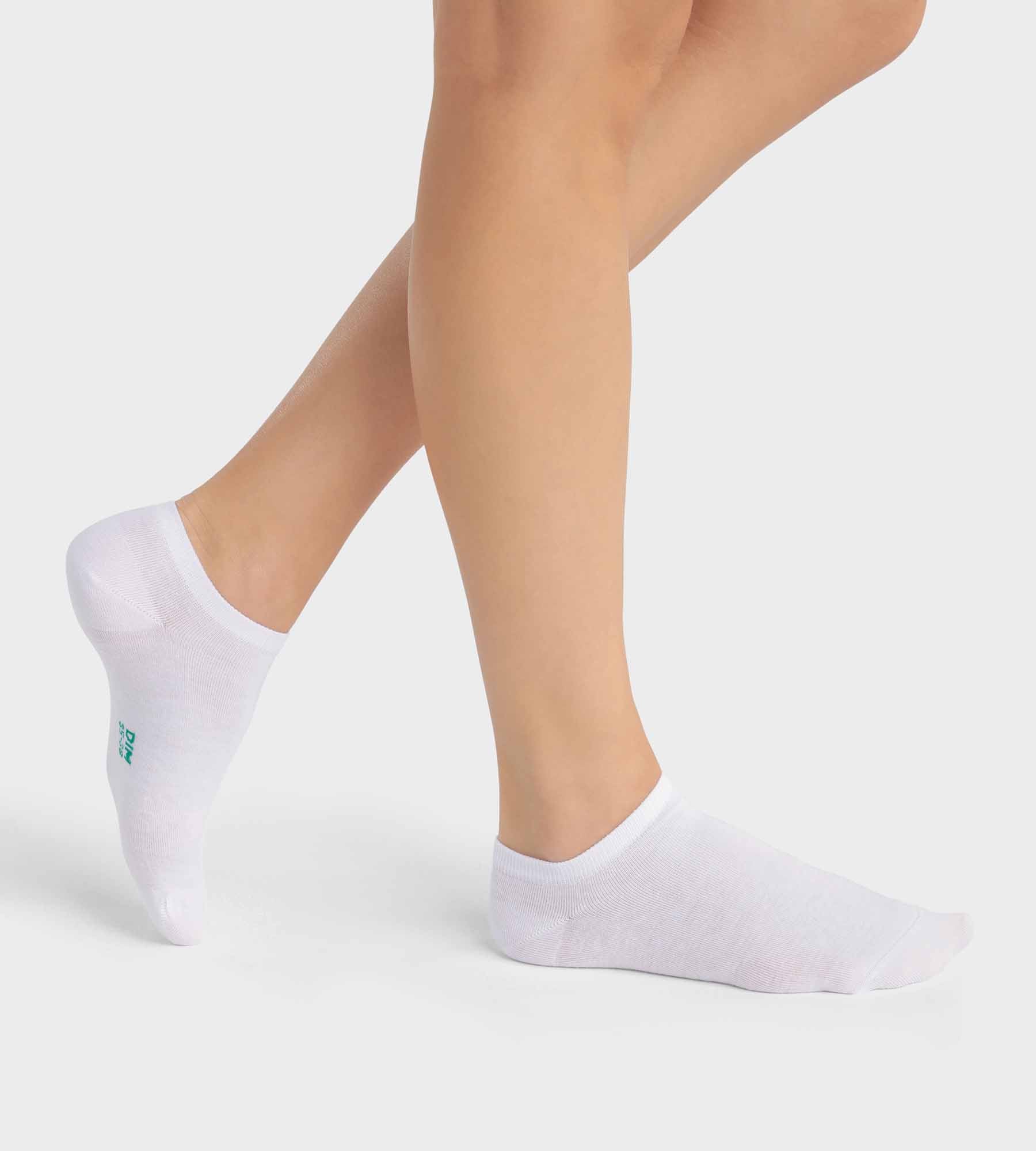 DIM Pack of 2 pairs of white women's socks in organic cotton Dim Good