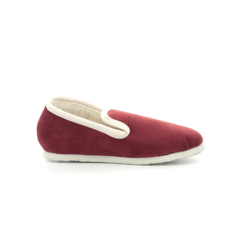 DIM Ultra-soft red slippers
