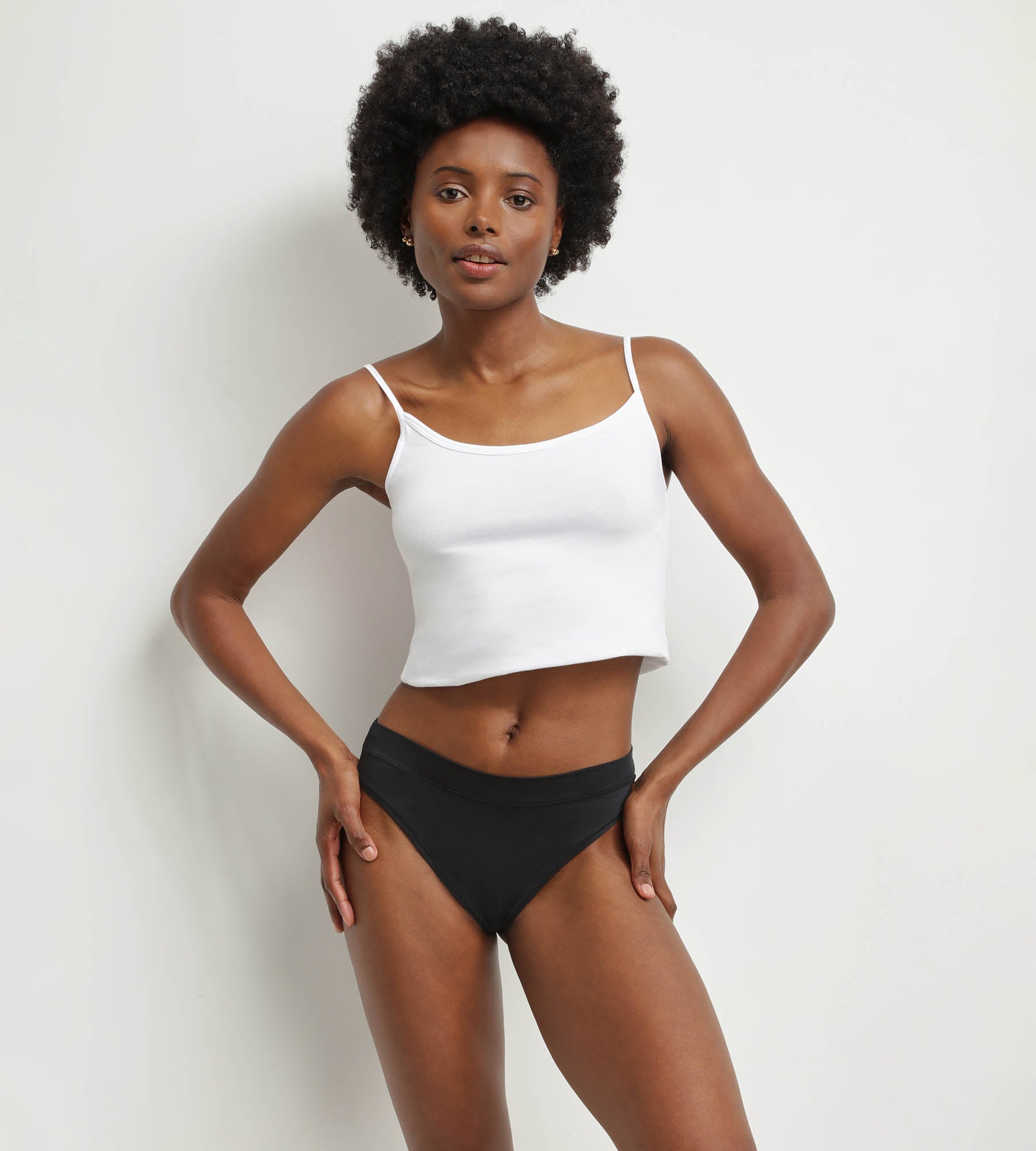 DIM Women's Thong in Black Modal Cotton Dim Comfort Collection