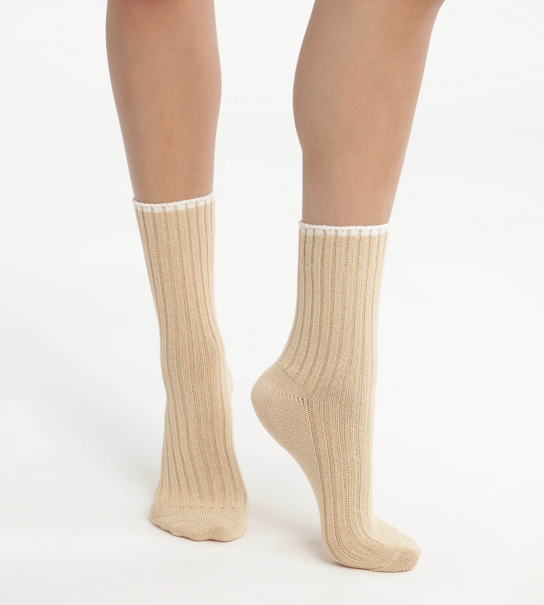DIM Women's plain rib knit socks Vanilla Beige Dim Bamboo