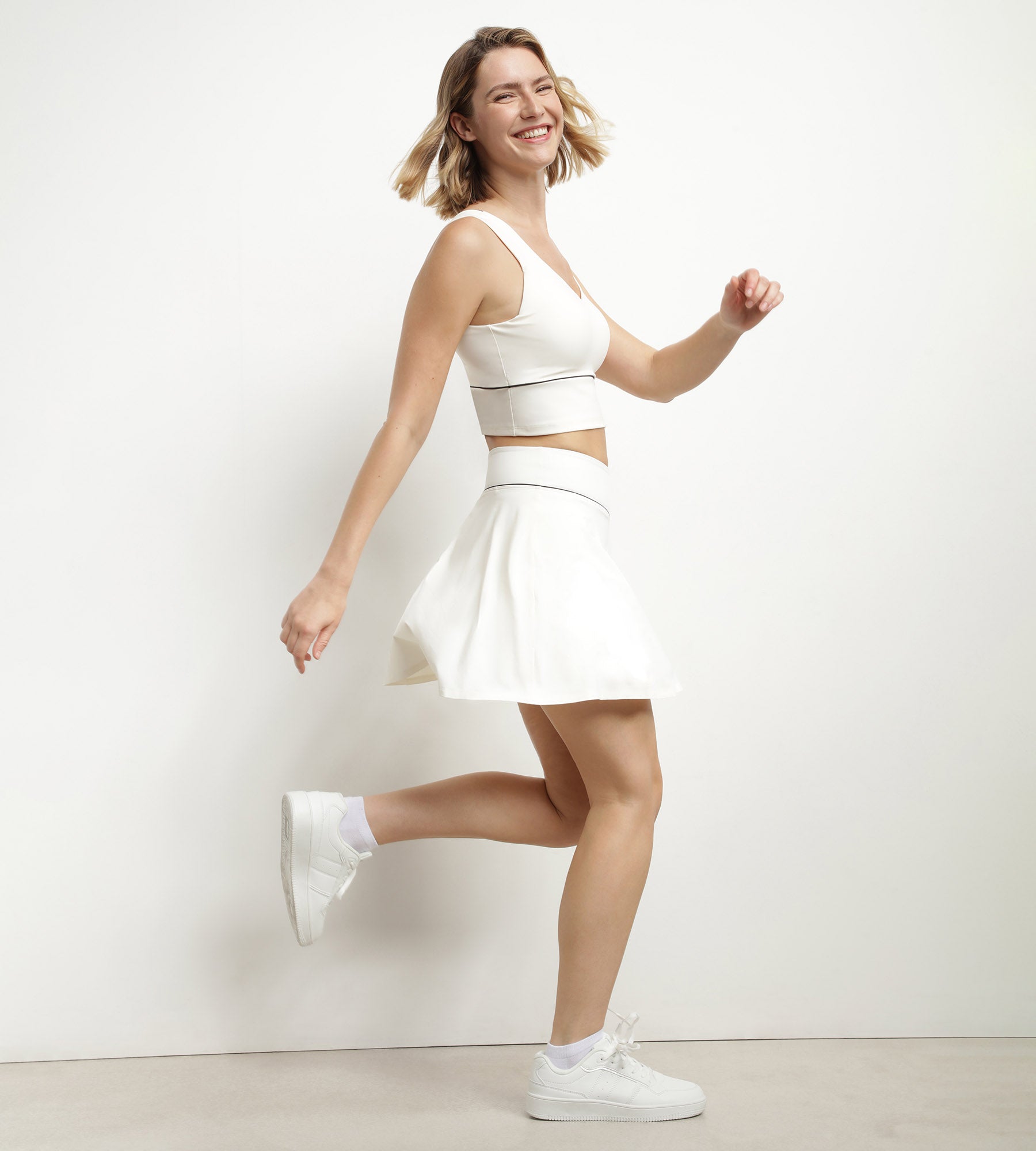 DIM Women's microfibre short skirt Dim Move Ecrue