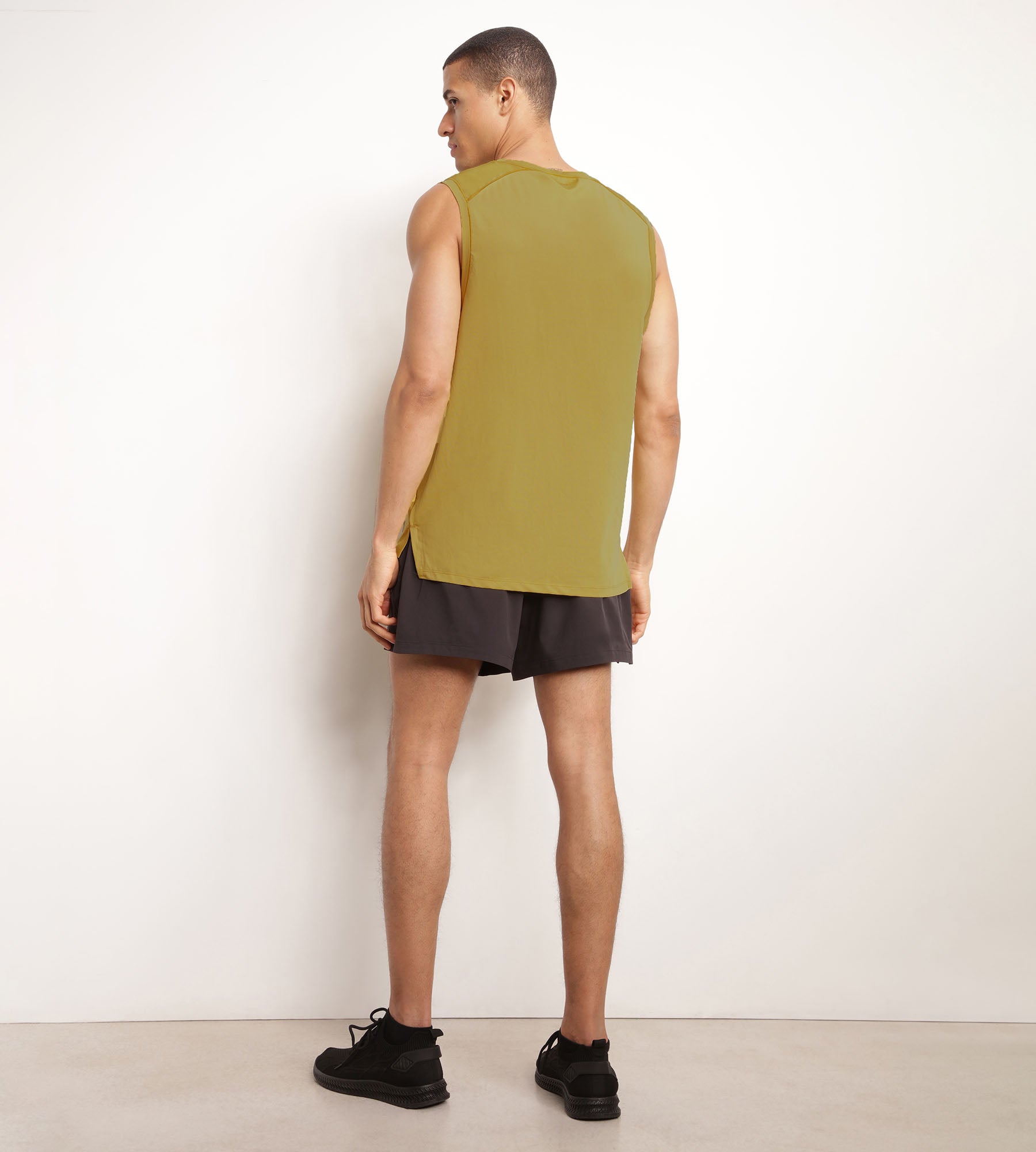 DIM Men's sports tank top in breathable material Olive Dim Move