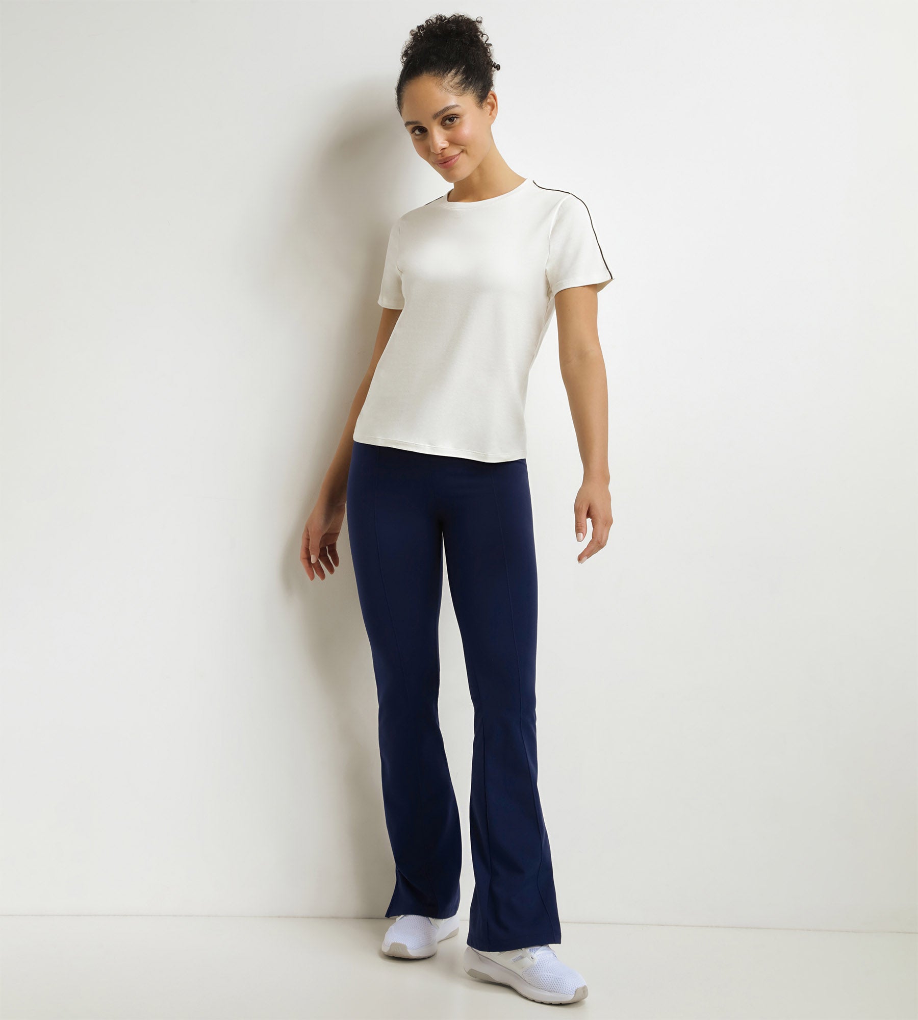 DIM Women's thermoregulating jersey sports T-shirt Ecru Dim Move