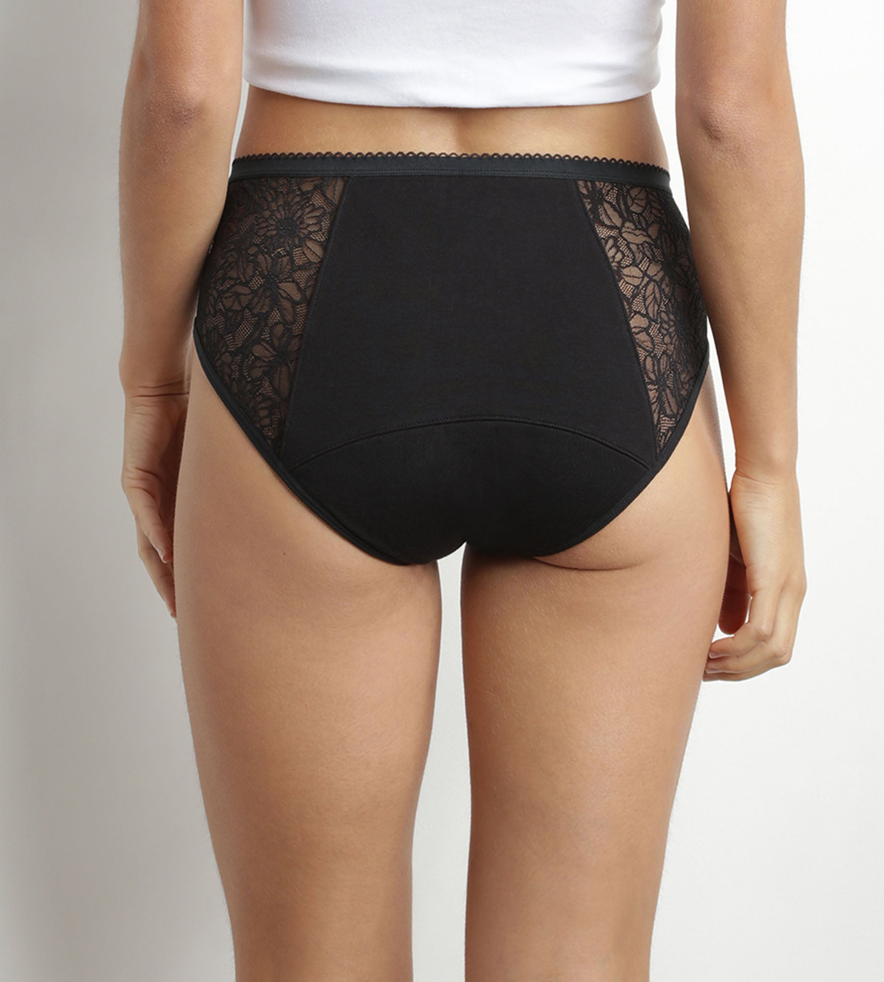 DIM Dim Protect heavy flow Menstrual shorty organic cotton and lace Black