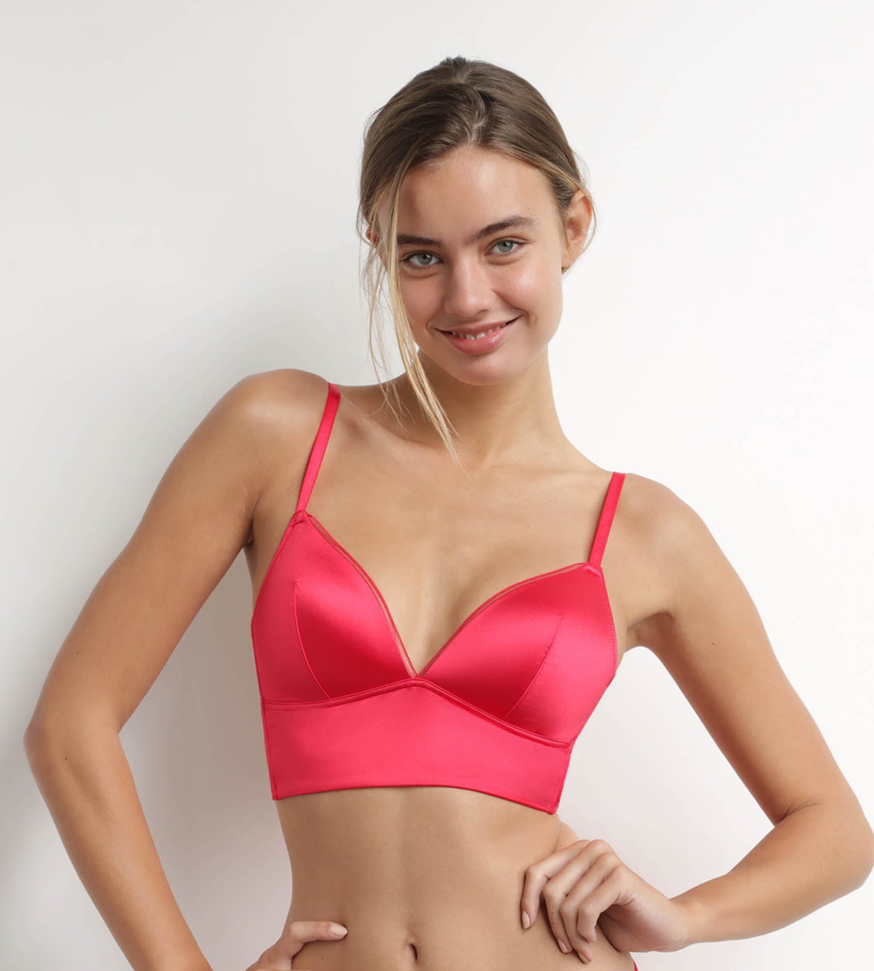 DIM Red satin microfiber push-up triangle bra Dim Chéri