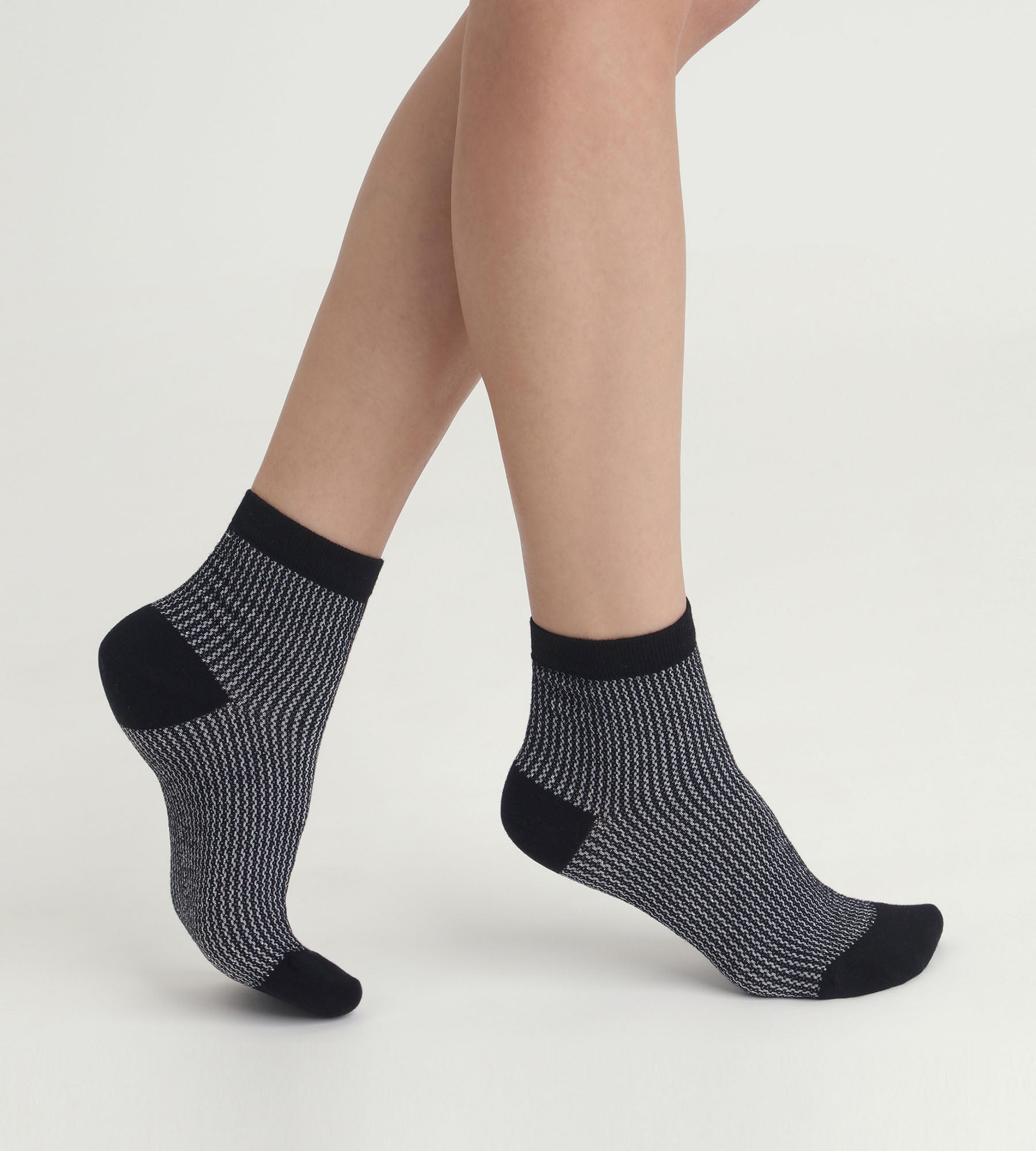 DIM Women's black and silver Lurex socks Dim Mode