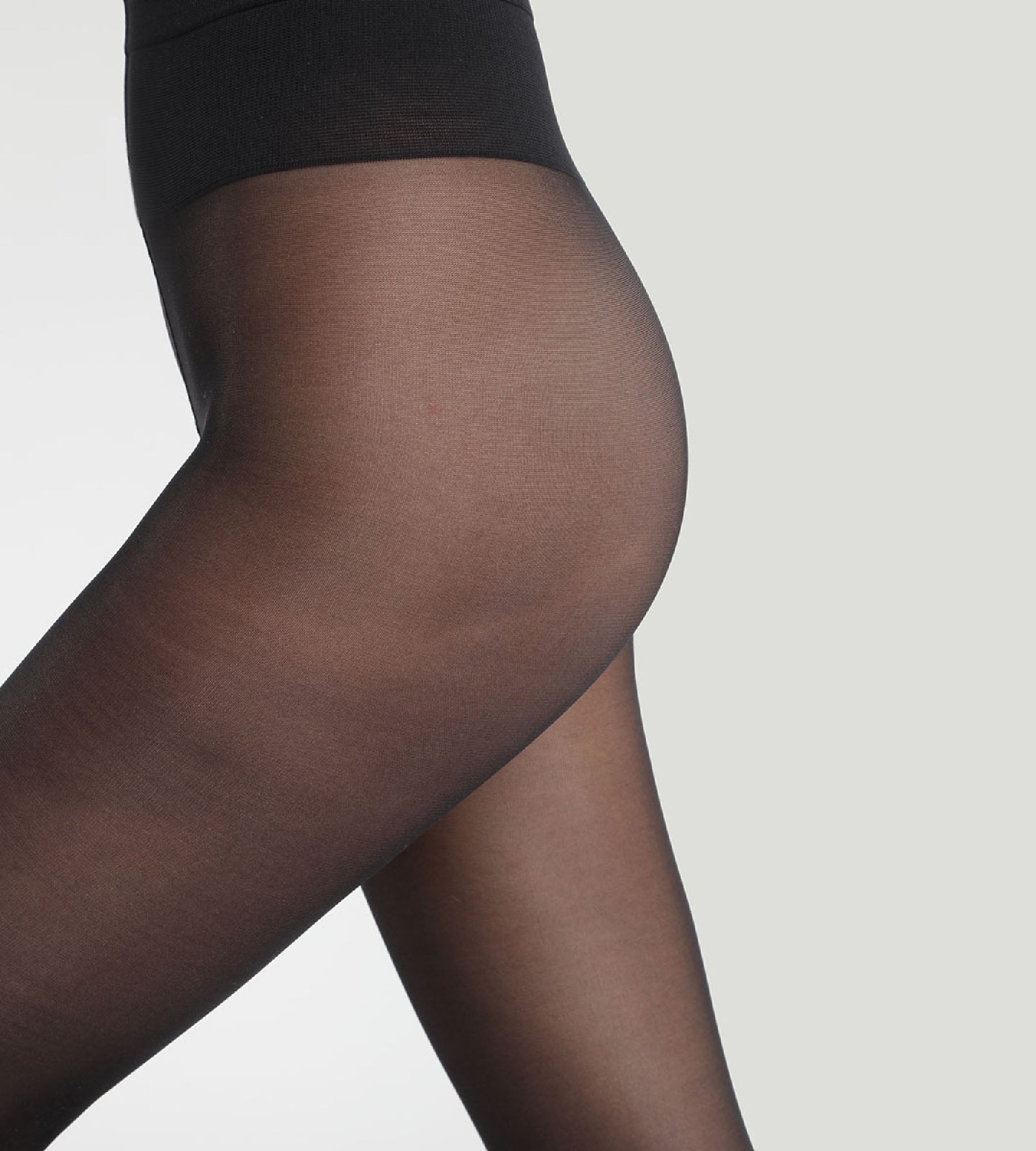 DIM Black Diam’s Jambes Fuselées 25 leg shaper tights