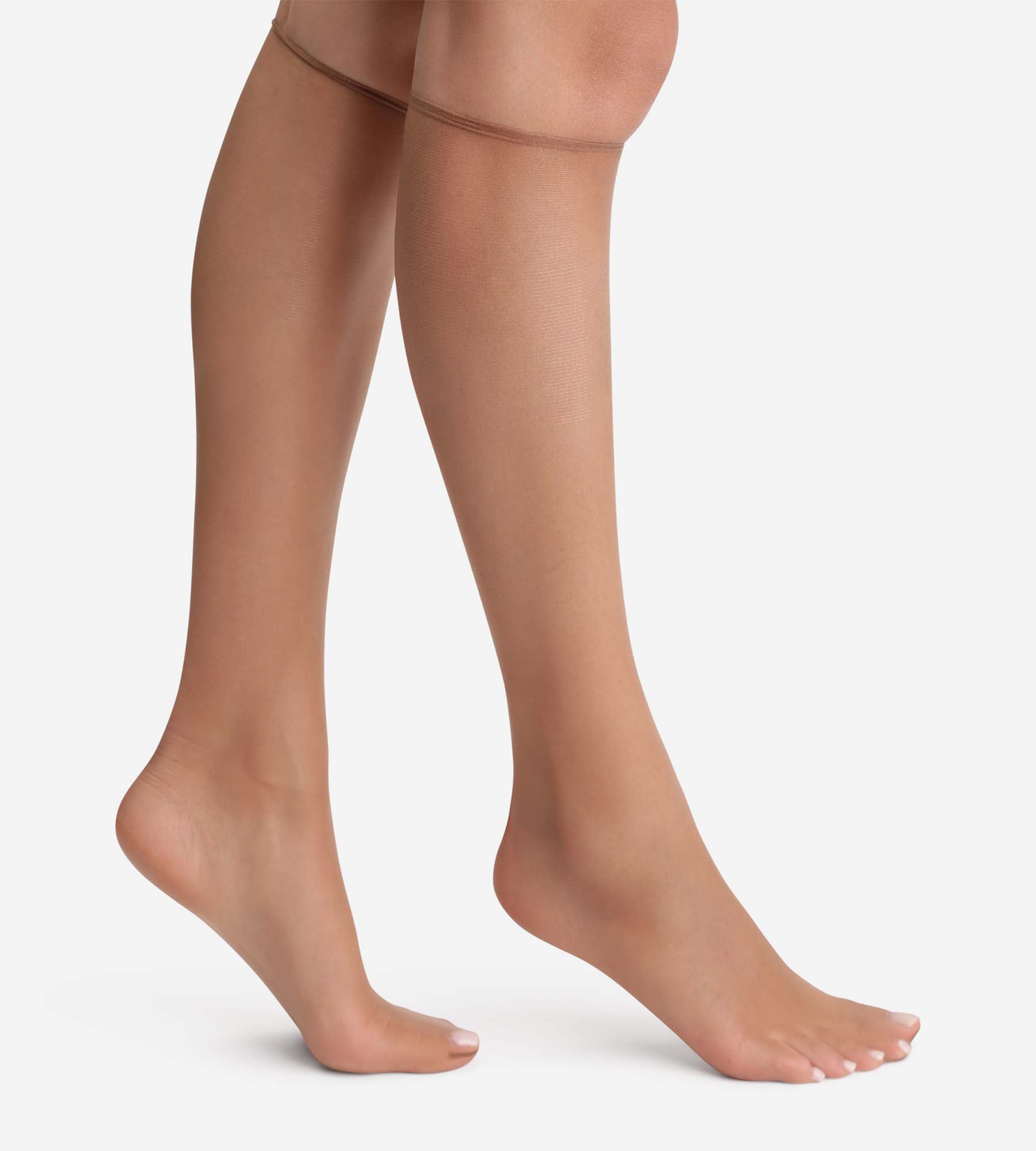DIM Teint de Soleil 17 natural look bronzer knee highs in terracotta