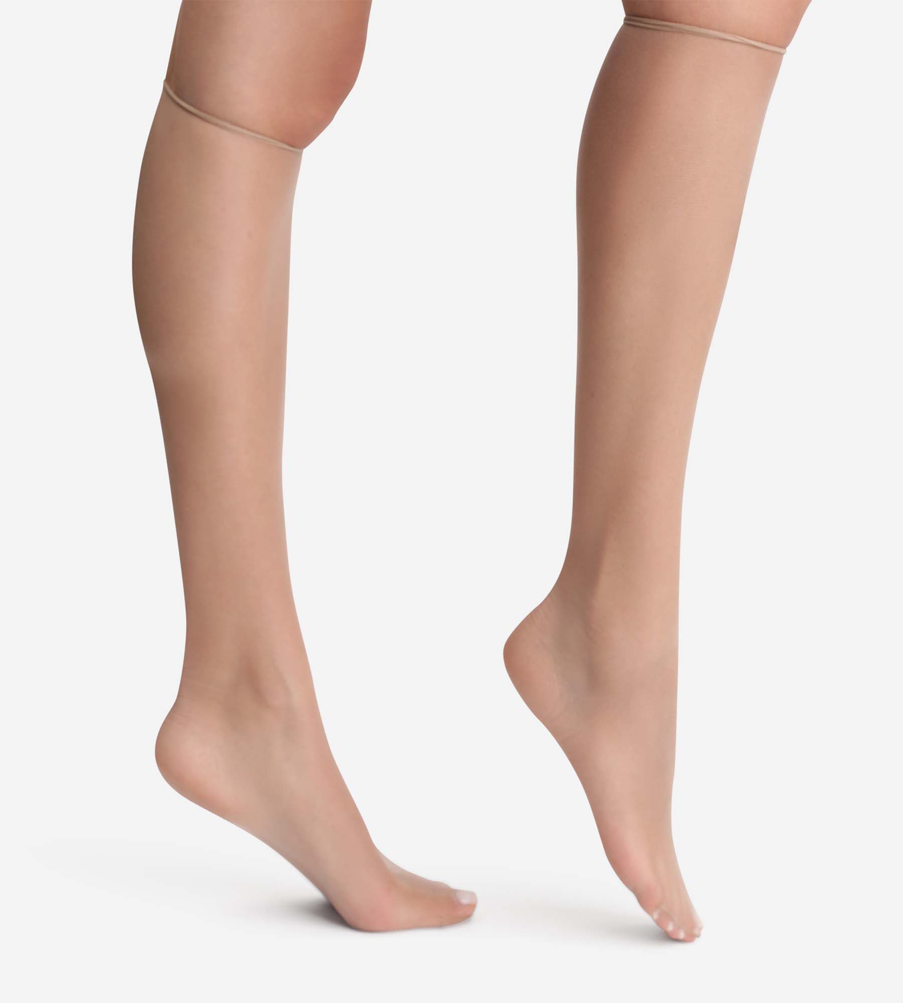 DIM Teint de Soleil 17 natural look bronzer knee highs in fair
