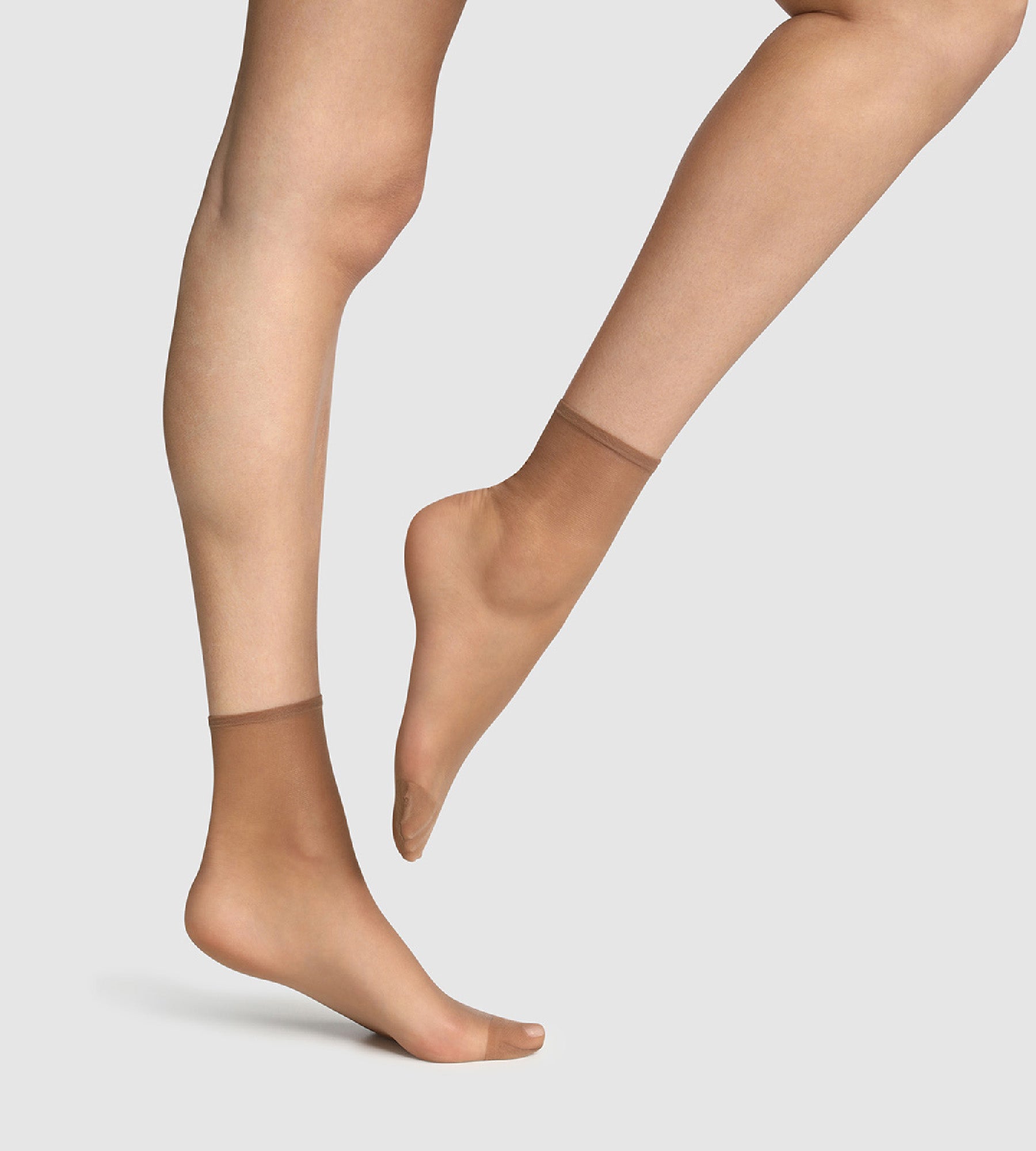 DIM Pack of 2 Sublim 14 shimmer ankle highs in gazelle