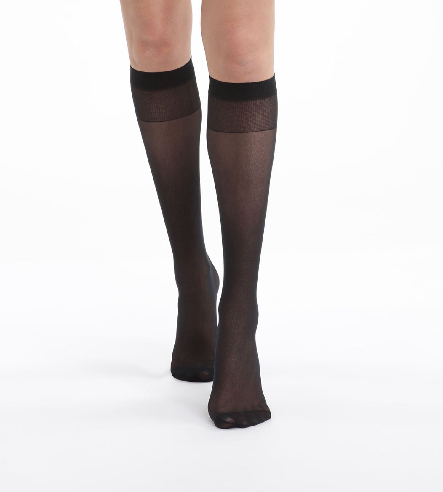 DIM Pack of 4 semi-opaque black EcoDIM knee-highs 28D