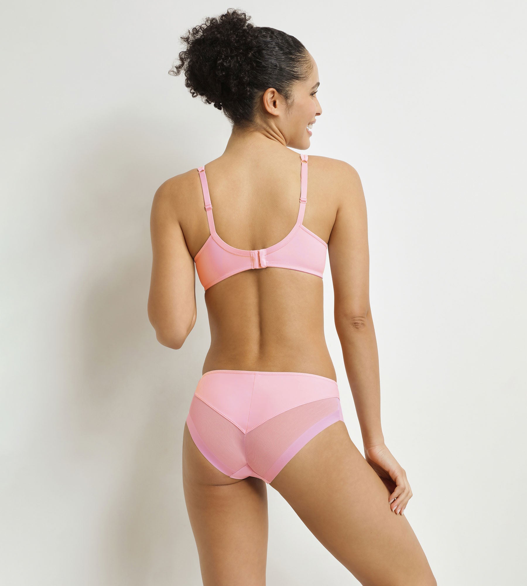 DIM Generous pink floral underwired push-on bra