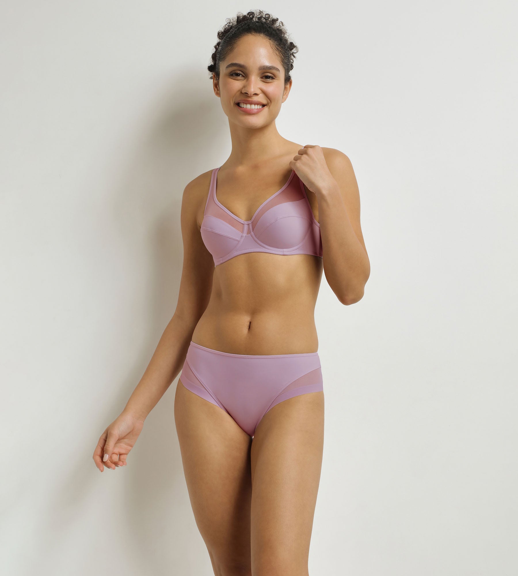 DIM Generous Violet underwired push-up bra