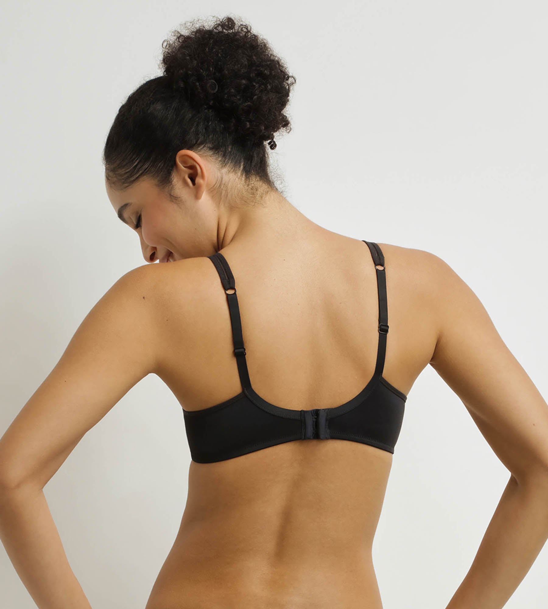 DIM Generous Dim wireless push-up bra black