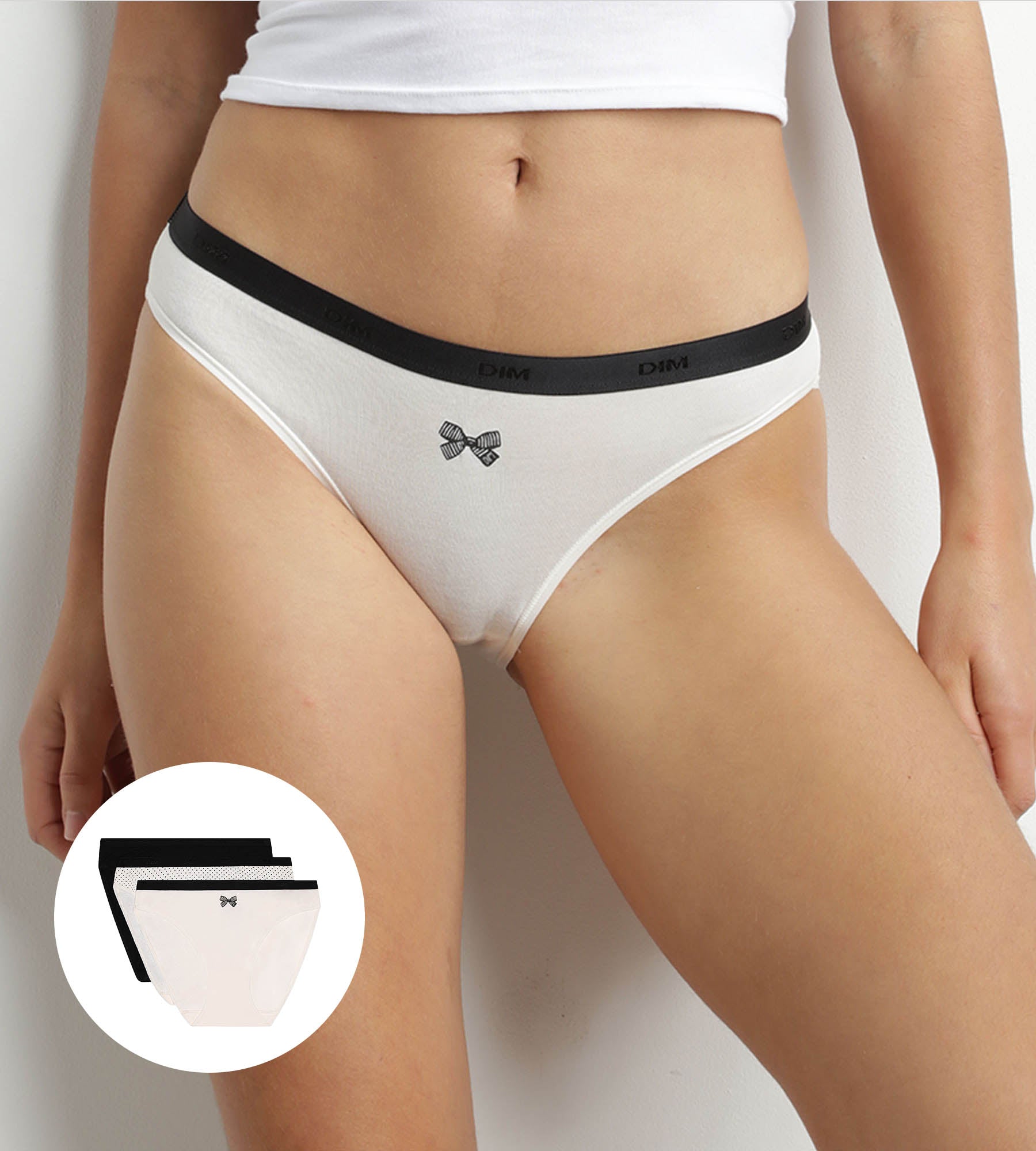 DIM Pack of 3 pairs of Les Pockets cotton knickers with black bow