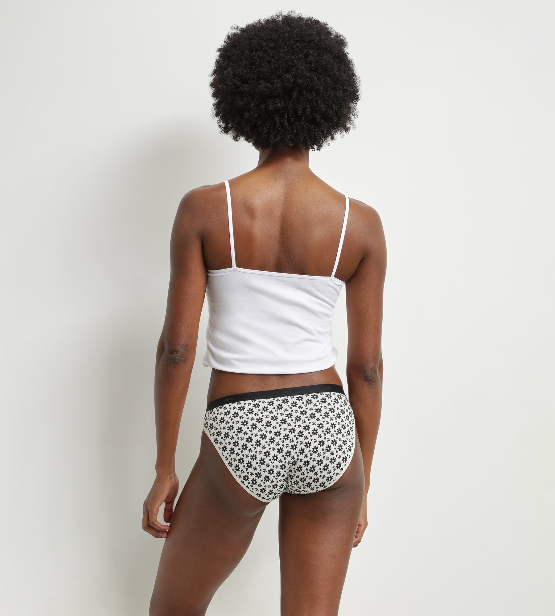 DIM Pack of 3 stretch cotton floral knickers White Black Les Pockets