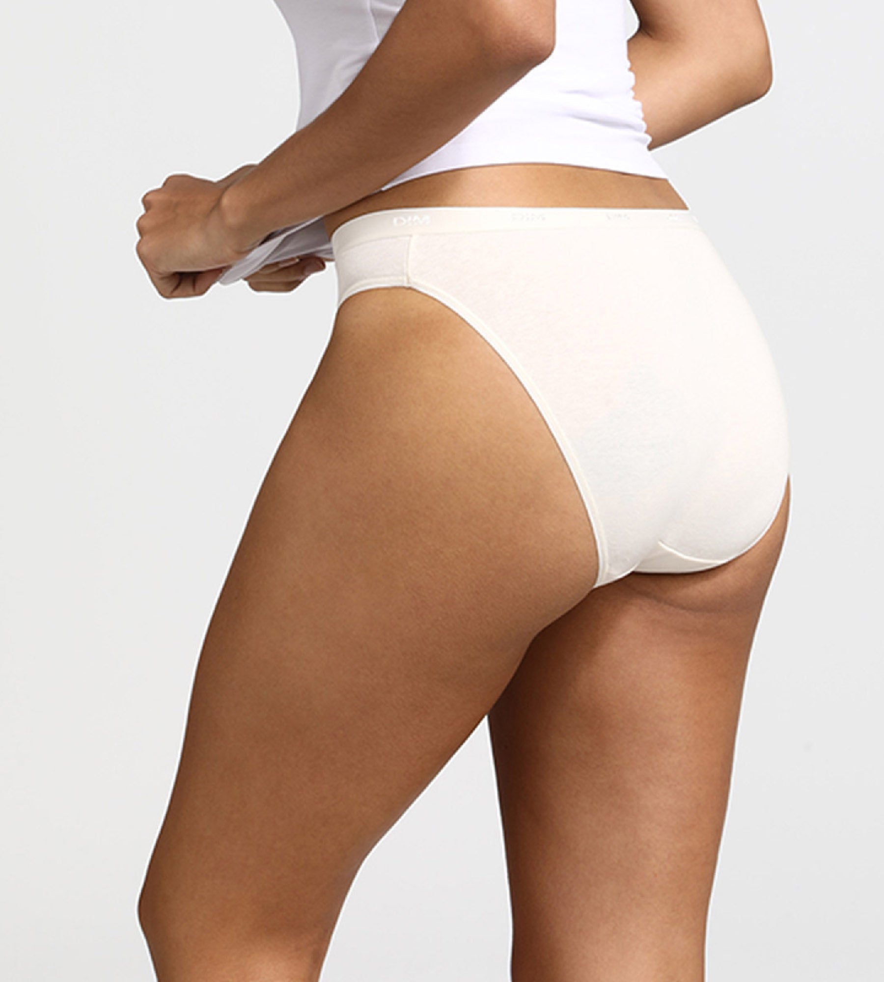 DIM Pack of 3 pairs of Les Pockets Coton knickers in nude/pink/pearl
