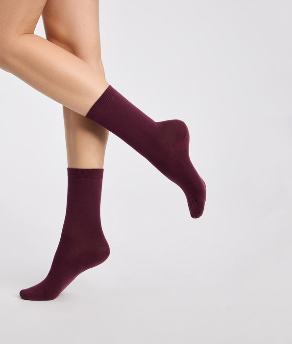DIM Pack of 2 women’s socks in fig and burgundy Cotton