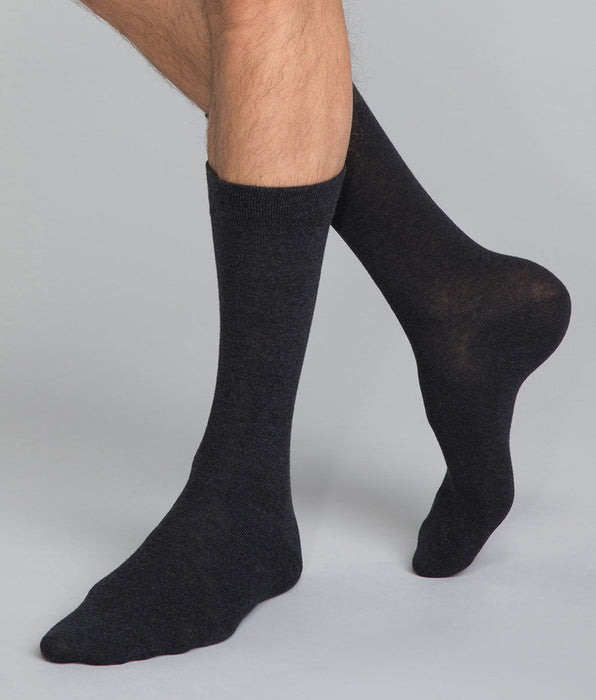 DIM Pack of 3 pairs of charcoal Basic Coton mid calf cotton socks for men