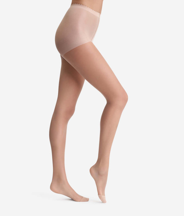 DIM Body Touch Dim 17D Beige sheer veil tights with nude effect