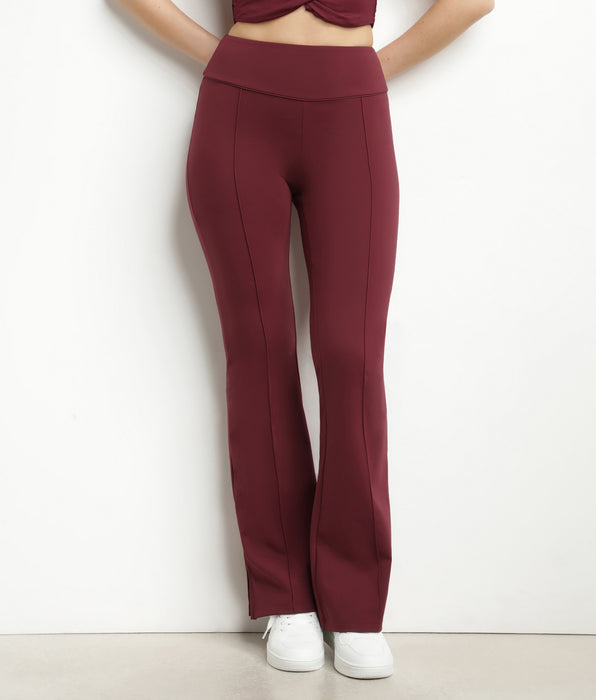 DIM Women's flared sports trousers in soft jersey Bordeaux Dim Move