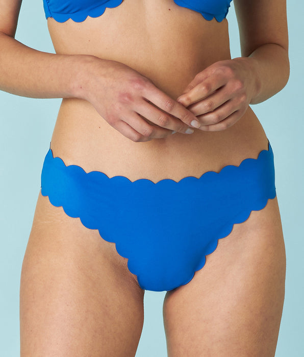 DIM Brazilian brief Scallop in electric blue microfiber