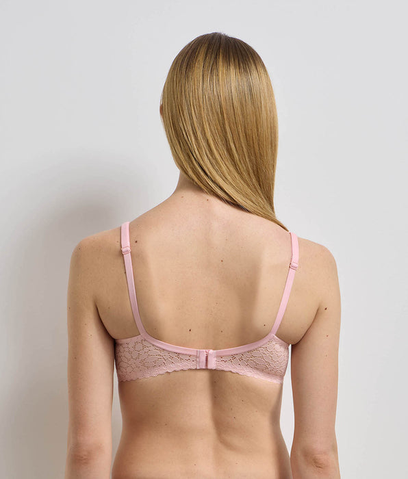 DIM Petal pink padded wireless triangle bra Daily Dentelle