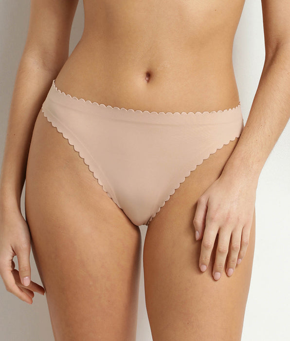DIM Dim Body Touch nude microfibre women's thong