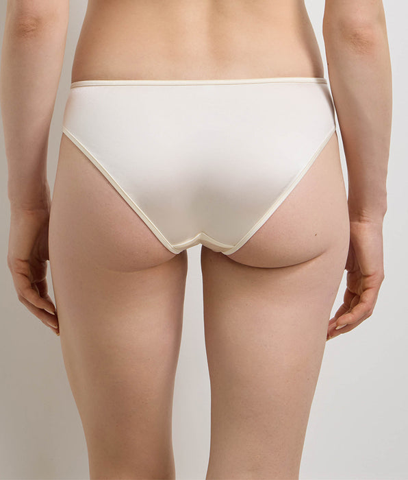 DIM Ivory briefs Dim x Ines de la Fressange