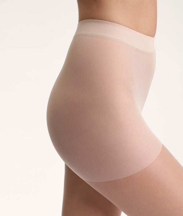 DIM Sublim Voile Brillant 15 sheer shine tights in capri