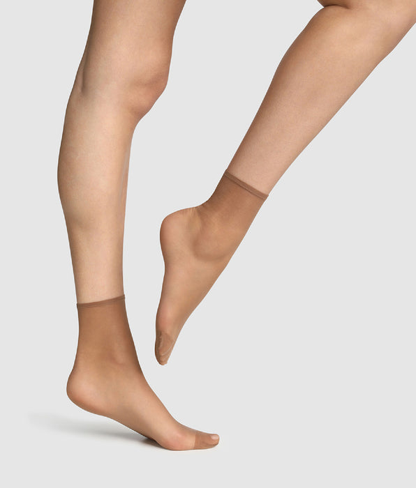 DIM Pack of 2 Sublim 14 shimmer ankle highs in gazelle