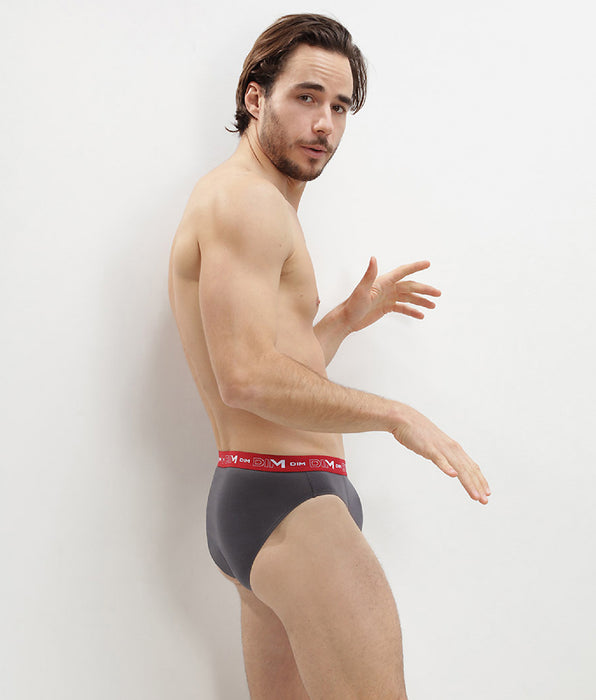 DIM Pack of 3 pairs of Coton Stretch grey, chilli red and black briefs