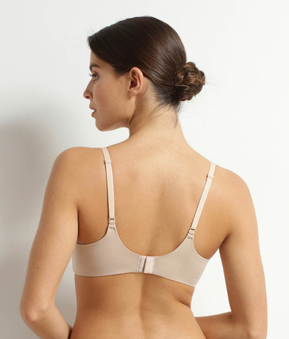 DIM Nude Dim Invisible microfibre padded bra without underwire