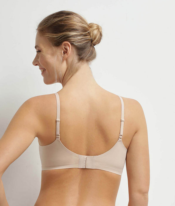 DIM Dim Invisible nude microfibre bralette